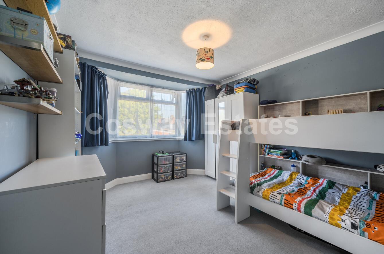 Hale Drive, Mill Hill, NW7, London